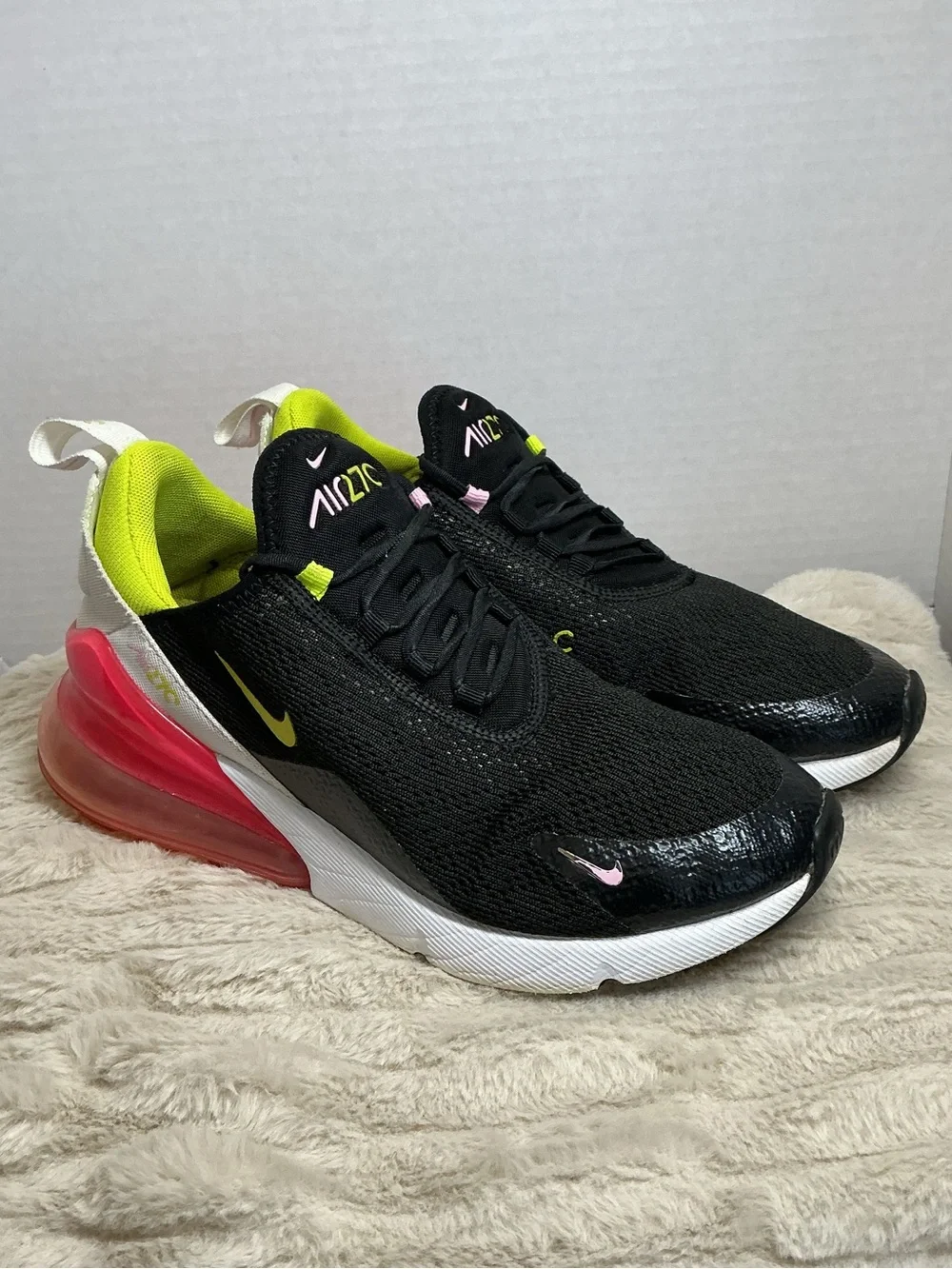 Nike Air Max 270 Women’s Size 8 Black Cyber Pink Rise Sneakers CI5770-001